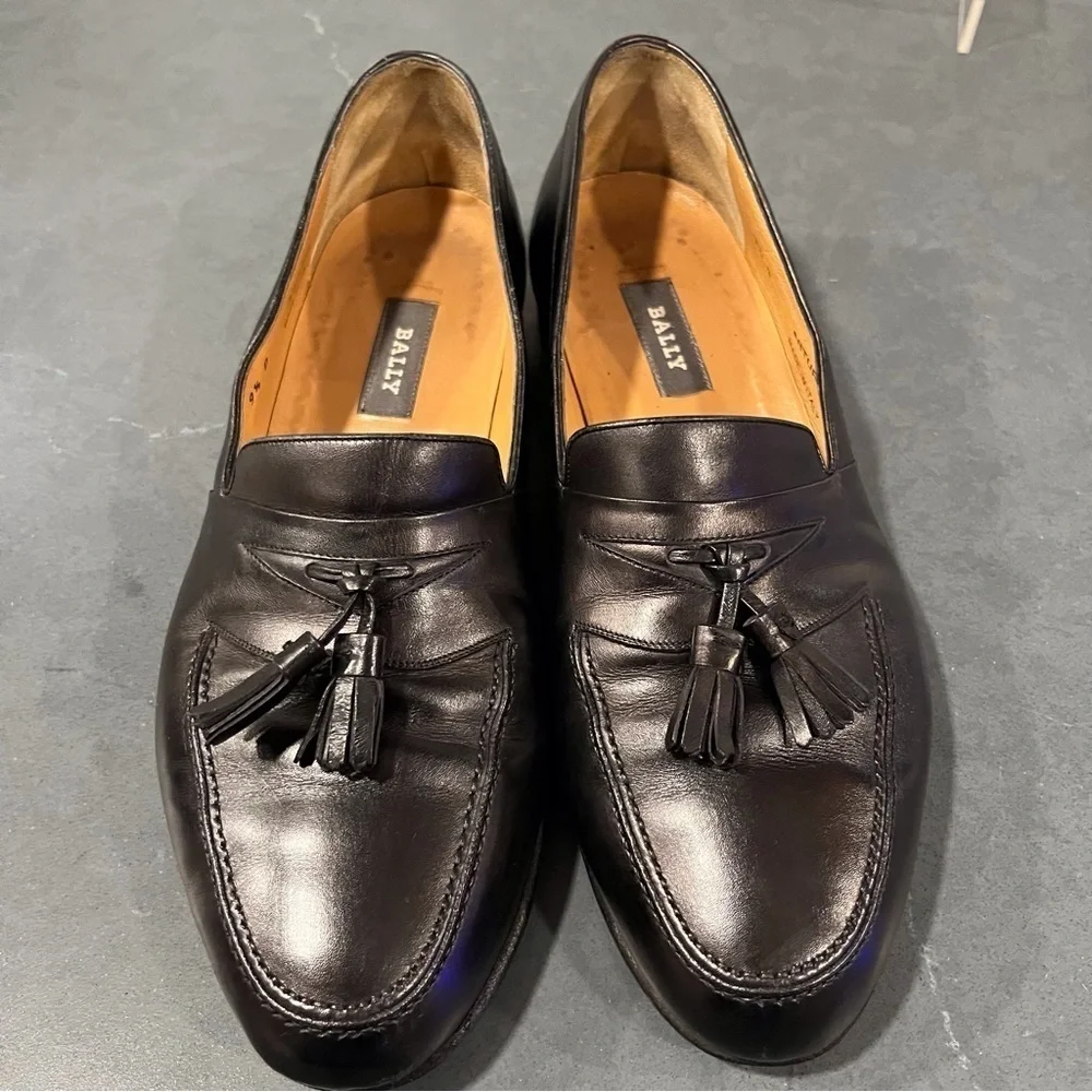 Bally men’s sz 9.5 Arturo black leather tassel loafers